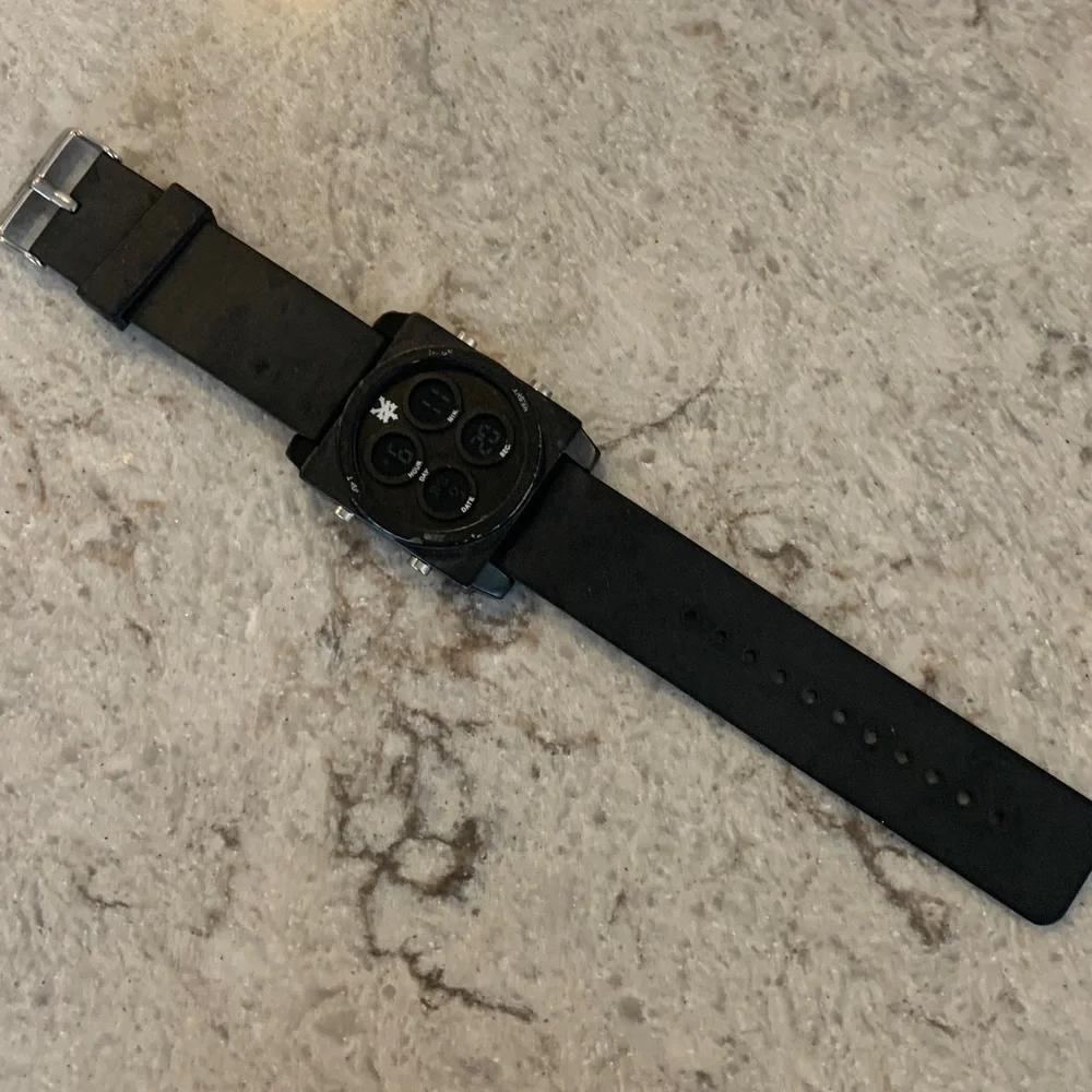 Mens wristwatch